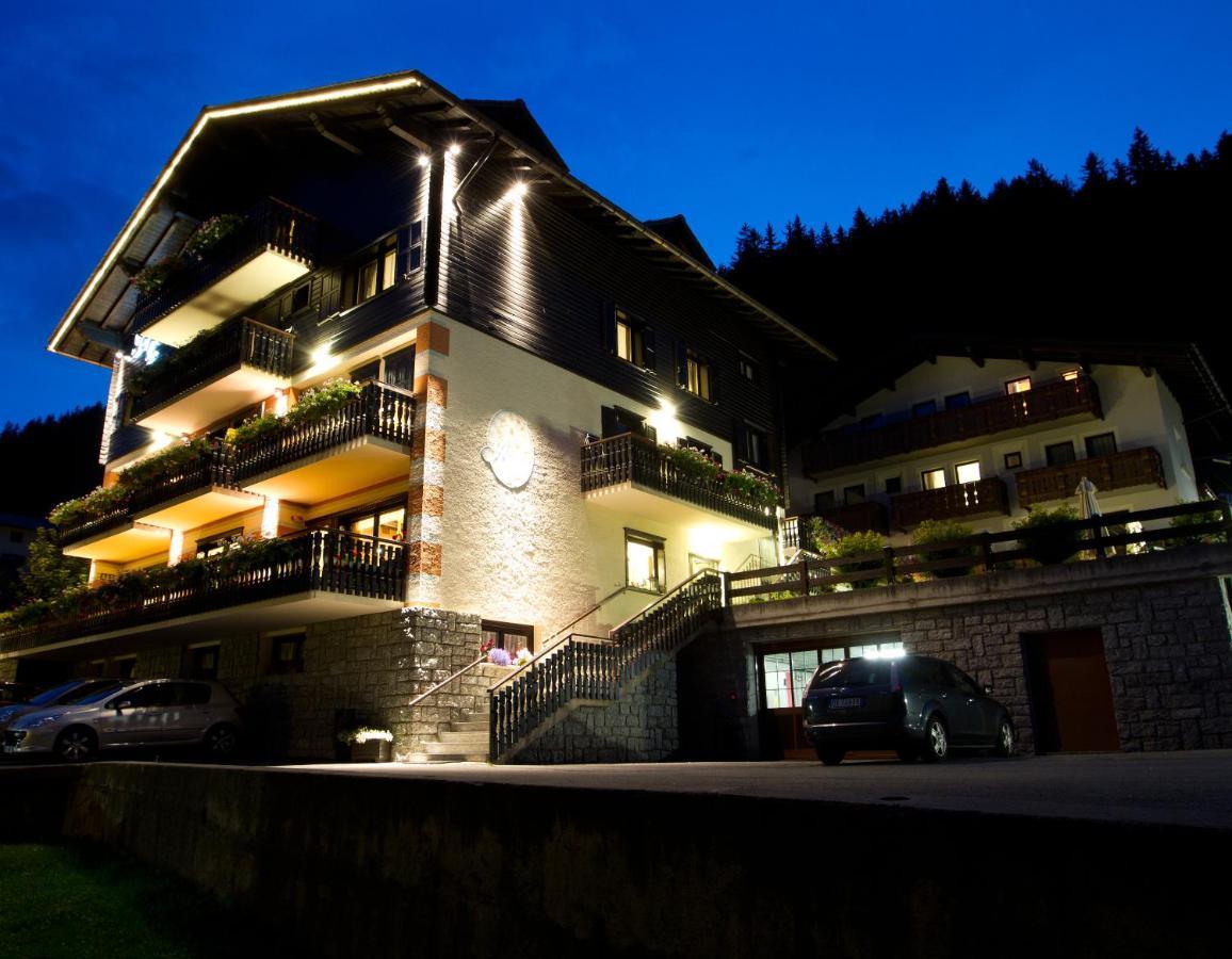 Hotel Cardo Isolaccia Εξωτερικό φωτογραφία