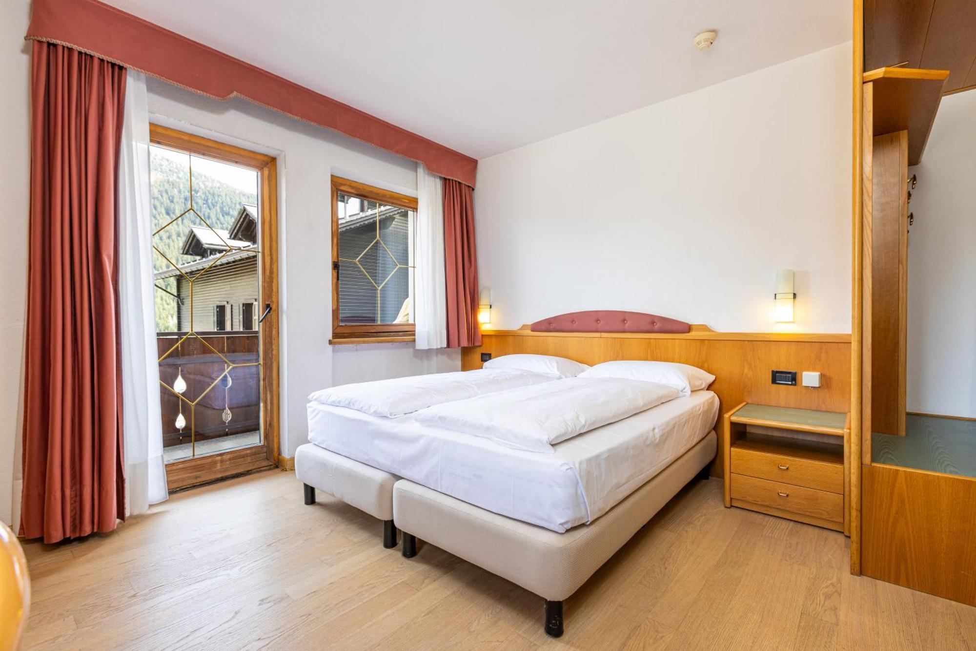 Hotel Cardo Isolaccia Εξωτερικό φωτογραφία