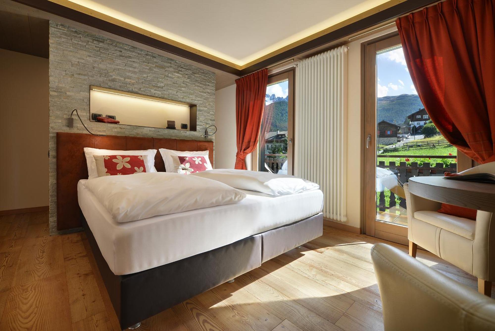 Hotel Cardo Isolaccia Εξωτερικό φωτογραφία
