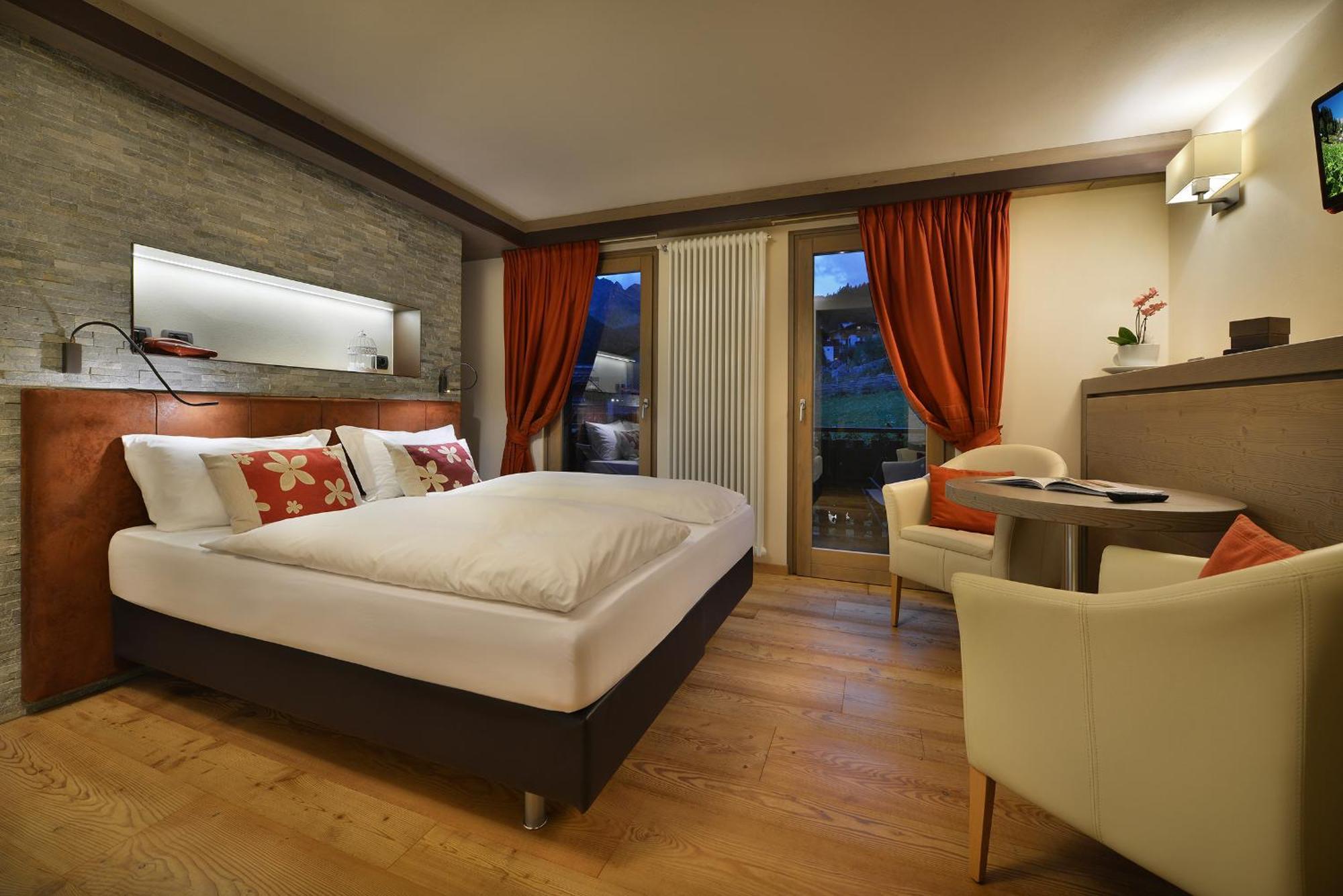 Hotel Cardo Isolaccia Εξωτερικό φωτογραφία