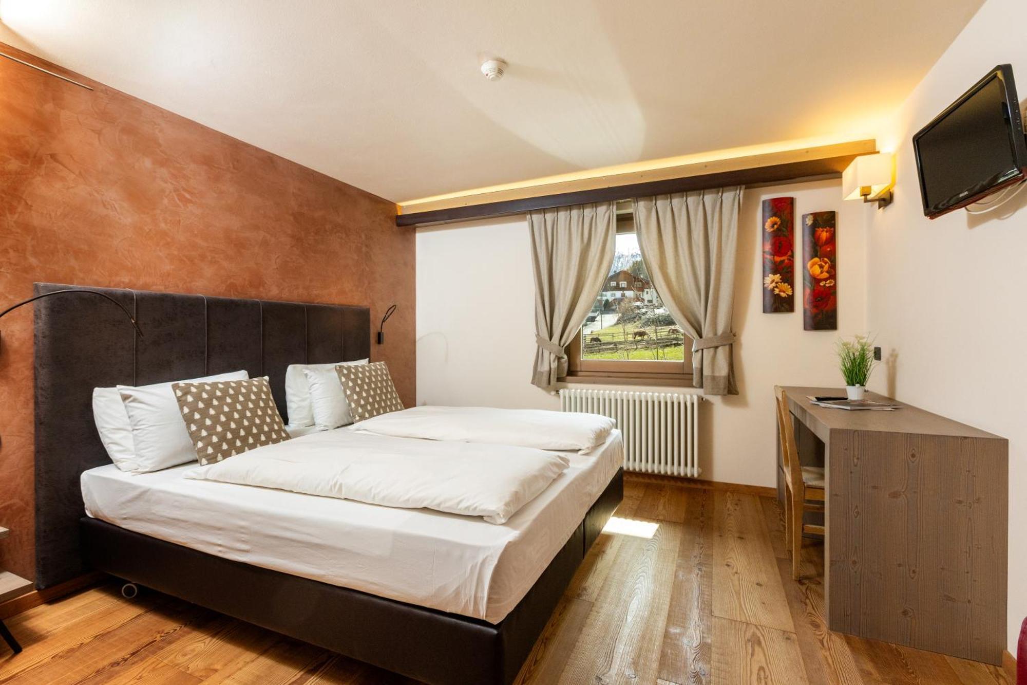 Hotel Cardo Isolaccia Εξωτερικό φωτογραφία